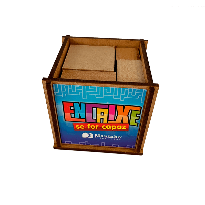 Encaixe se For Capaz, jogo educativo em MDF da Maninho Brinquedos — foto oficial do fabricante, fundo claro
